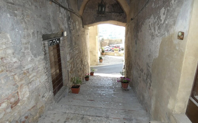 Scappo In Umbria, la Casa del Vicolo