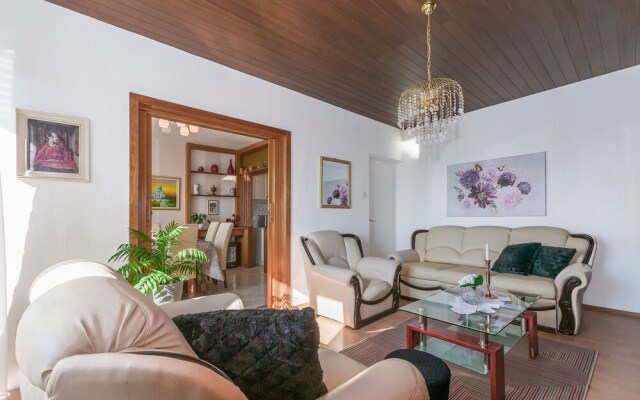 Apartment and Rooms Tatjana