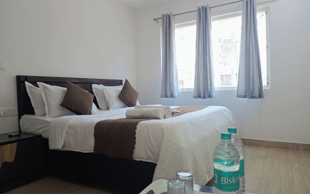 Hotel Crystel Residency