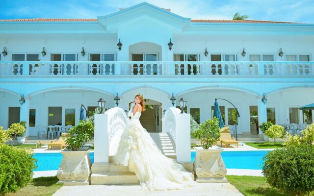 Casa Blanca by The Sea