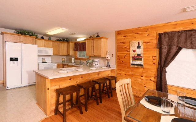 Pinnacle View 7B - Three Bedroom Chalet