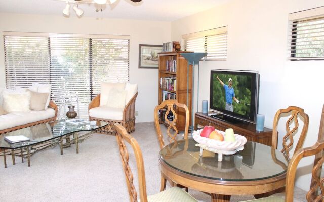 De Anza Golf Course Cottage - 1 Br home by RedAwning