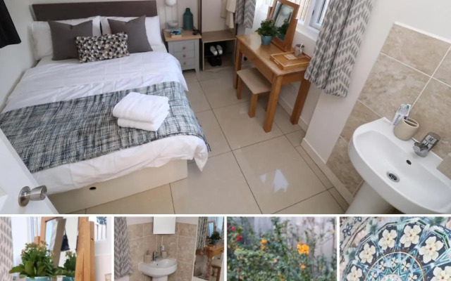 Riverside Rooms