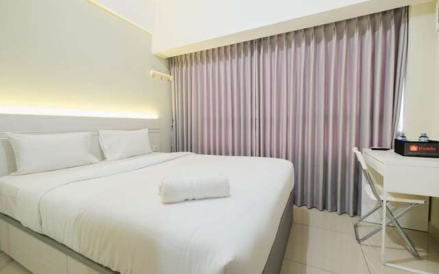 Elegant Studio Room at Springlake Summarecon Apartment