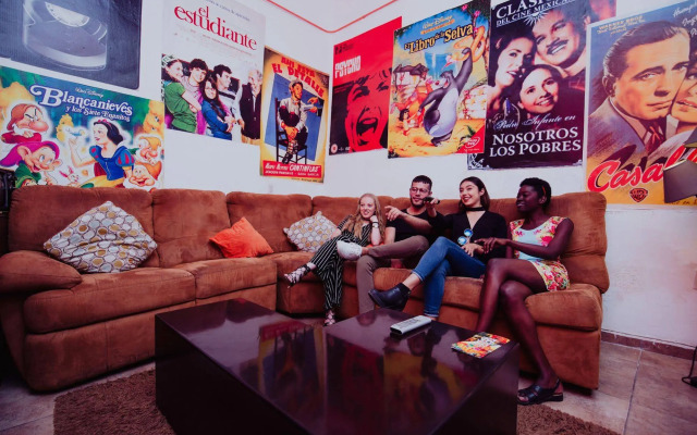 Hostal El Armario - Hostel