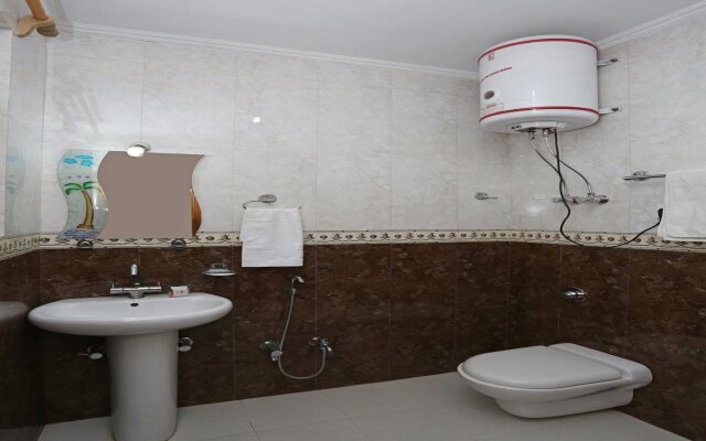 OYO 4487 Hotel Al Azra