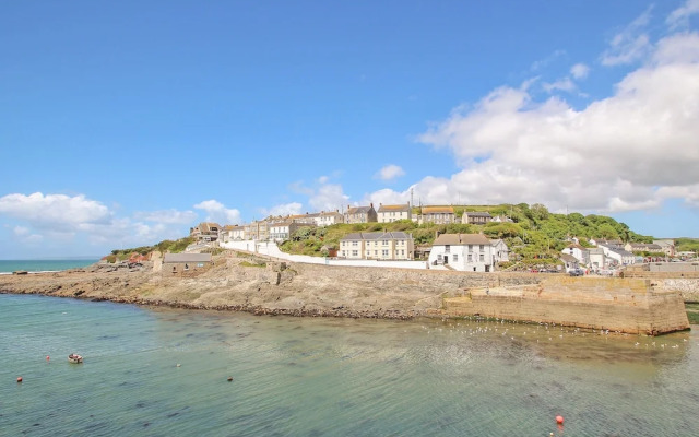 Rock Pool House