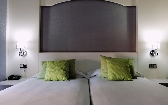 Hotel Mir Octavio