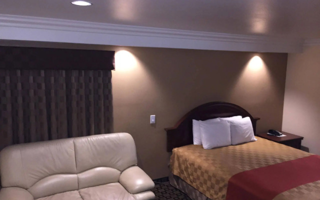 Ontario Inn & Suites