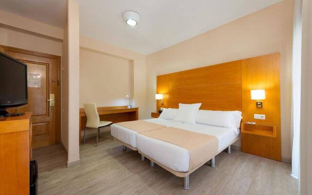 TRYP Ciudad de Alicante Hotel