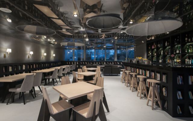 Wheat Youth Arts Hotel