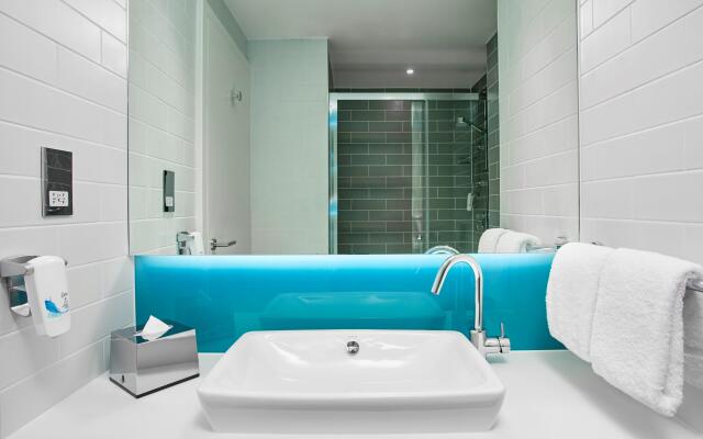 Holiday Inn Express Amsterdam - North Riverside by IHG