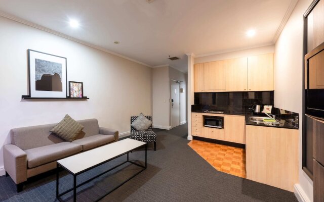 Chic 1-bedroom Apartment in Melbourne CBD