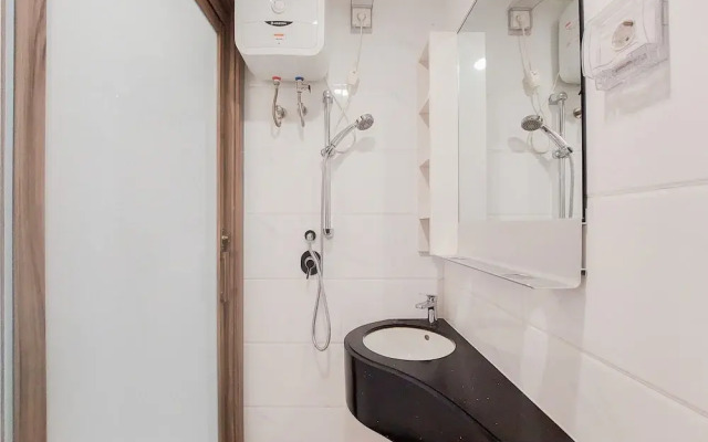 Well Furnished And Nice Studio Sky House Bsd Apartment