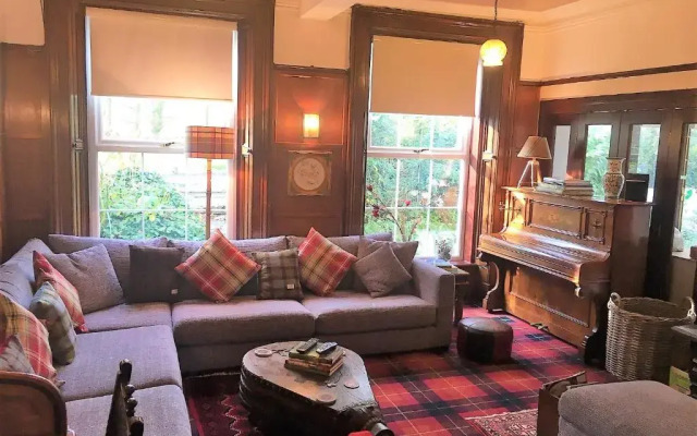 Torrs Warren Country House Hotel