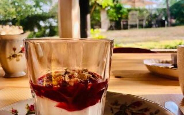 Chambres Et Table D'hotes VieLaVie