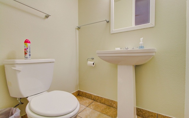 ABZ Convention Center Condos