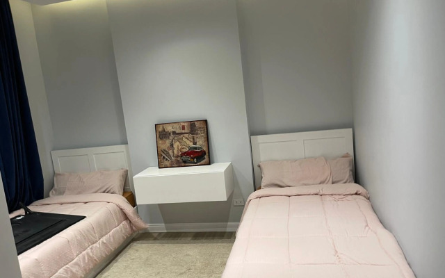 Midtown Penthouse with roof