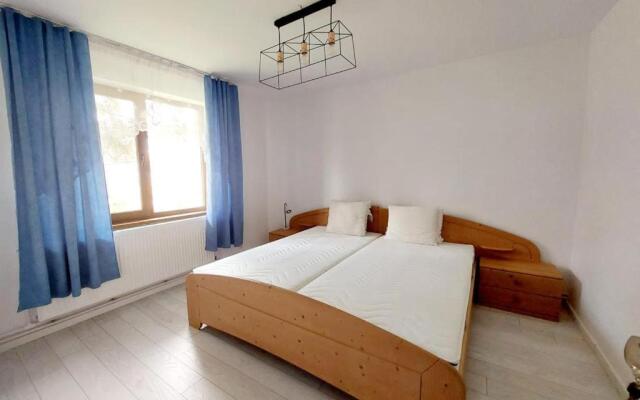 Lovely and extra spacious 1 bedroom, 1 bath.