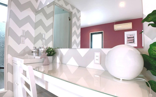 Bar & Hotel Colors Miyajima