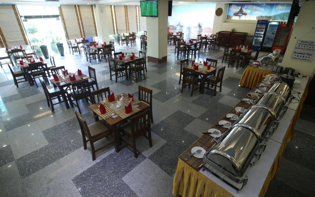 Shwe Htee Hotel