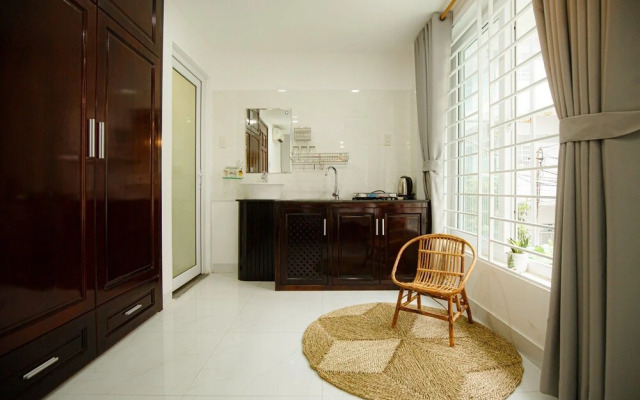 Livin Hub Hostel  Apartment