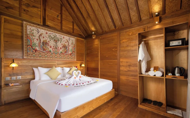 Devani Resort Sidemen