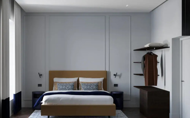 Golden House Vatican - Regolo