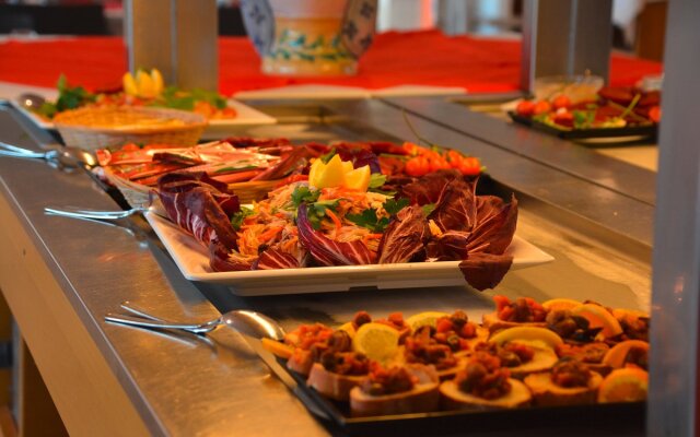 Conte Di Cabrera Hotel Club