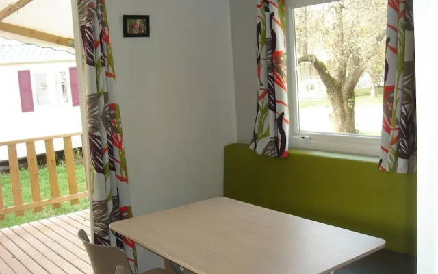Camping Frédéric Mistral
