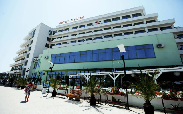 Malibu Hotel