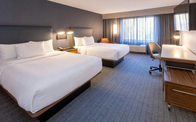 Courtyard Minneapolis St. Paul/Roseville by Marriott