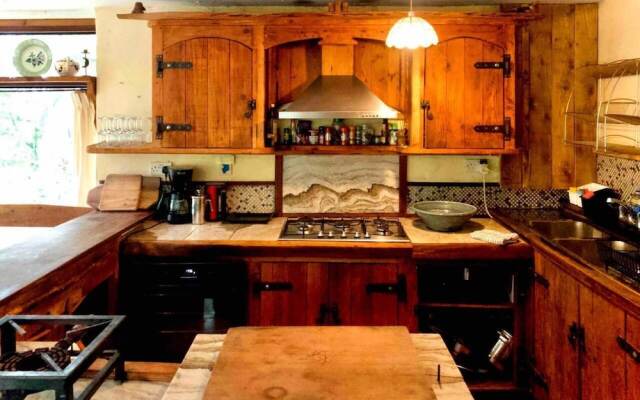 Unique Fairytale Farmhouse Near Galway