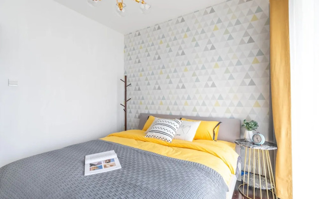 Locals Boutique Apartment Huafa Plaza 20