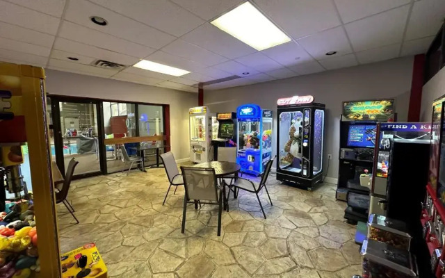Ramada Waupaca