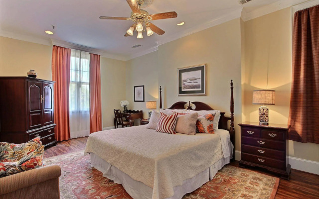 Oglethorpe Lodge