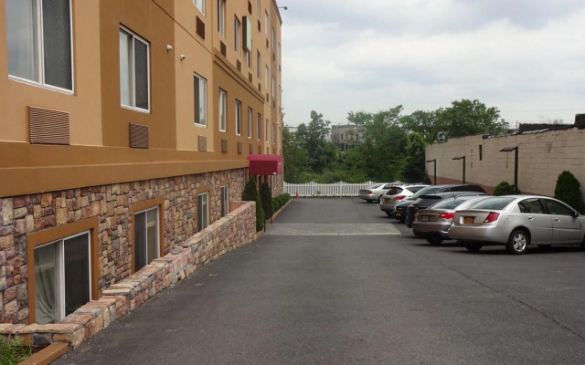 Sheridan Hotel