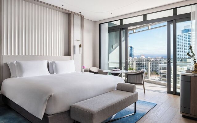 The Langham, Gold Coast and Jewel Residences
