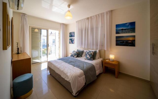 No.7 Athena Beach Villa, Pernera
