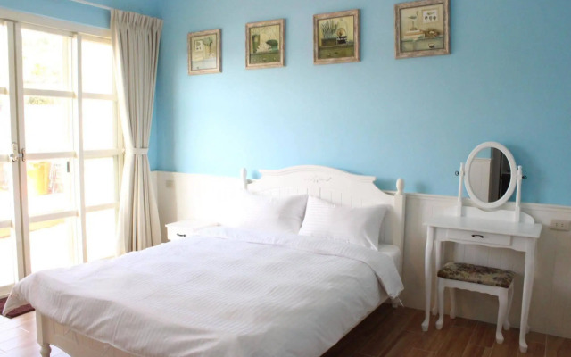 Summer Inn