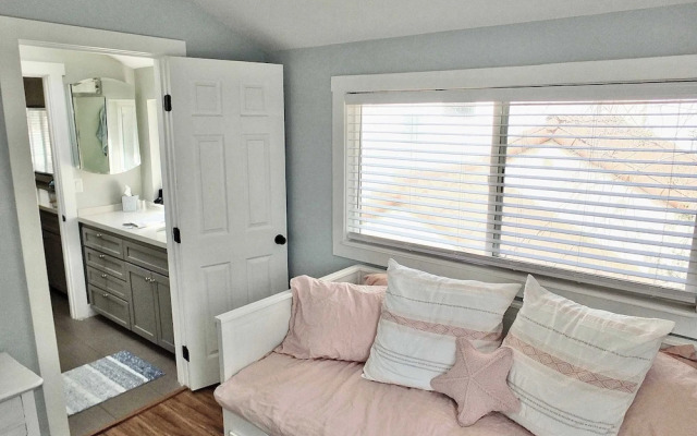 Park Avenue Beach Paradise Chic & Secluded 4 BDR