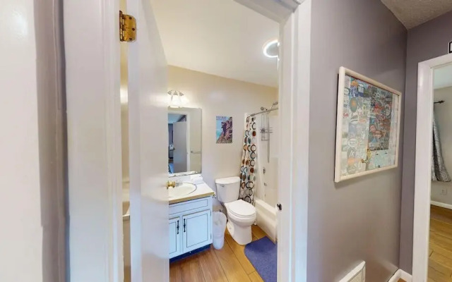 Silver Spring Chalet - GetAway