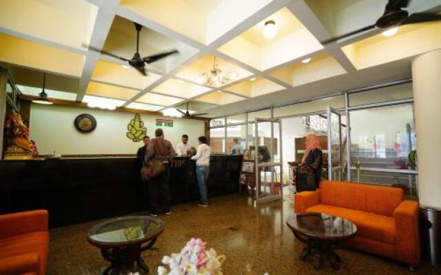 OYO 44364 Hotel Gaurab