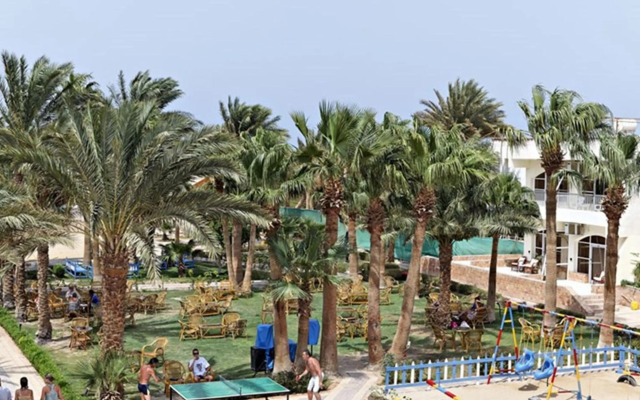 Royal Star Empire Beach Resort