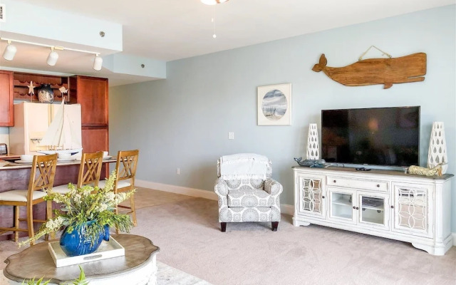 Laketown Wharf 802
