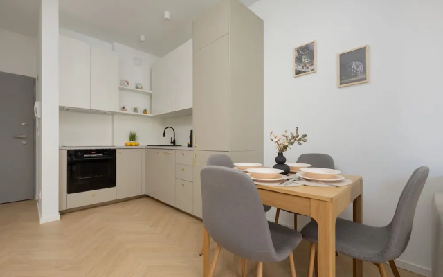 Subtle Apartment in Warsaw by Renters
