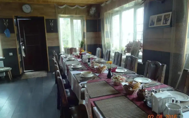 Guest house Ura Seliger