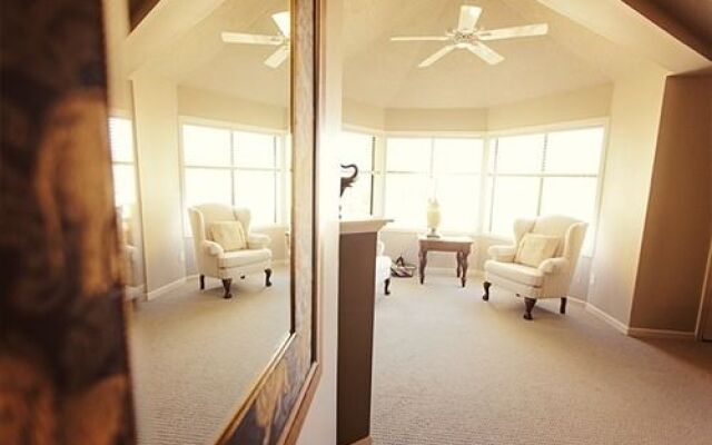 The Lodge at Weir's Beach