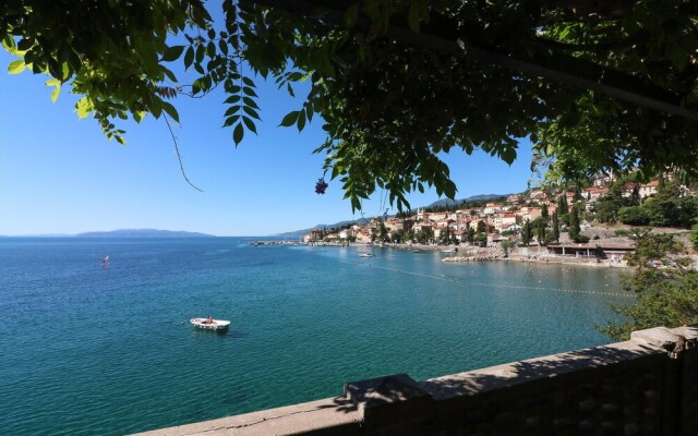 Amazing Apartment in Opatija With Wifi and 2 Bedrooms