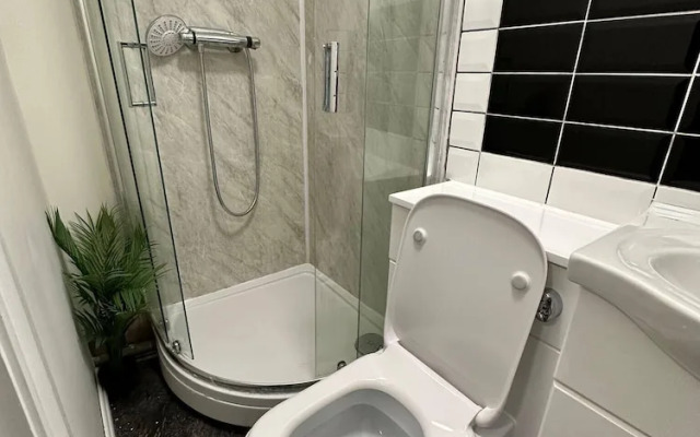 Nice Studio in London